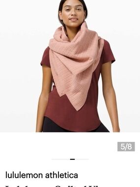 lululemon Vinyasa athletica like new Quilted soft pink Wrap Scarf